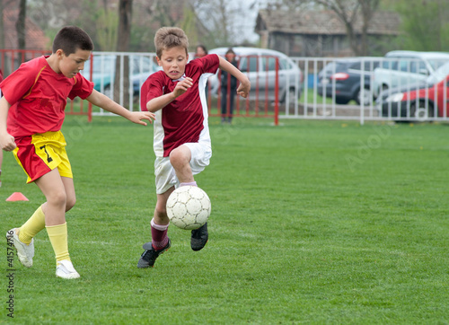kids soccer © Dusan Kostic