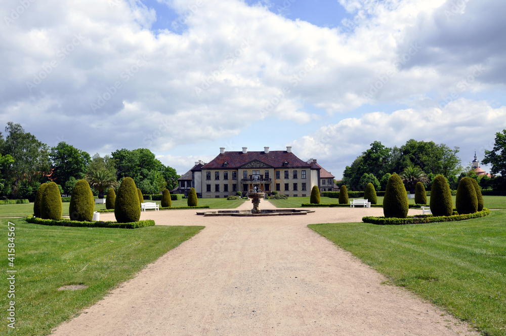 Schloss Oranienbaum Parkseite