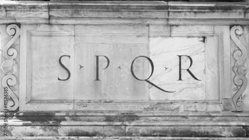 Iscrizione SPQR : Senatus Populusque Romanus photo