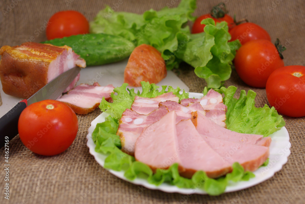 Deli meats with vegetables