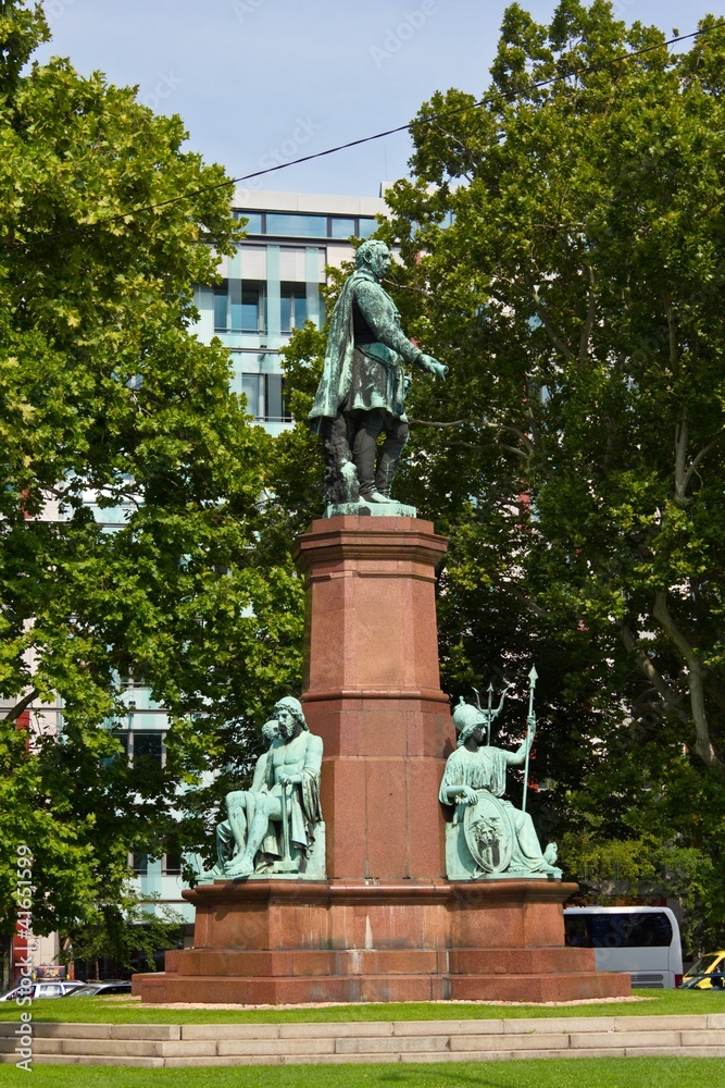 Fototapeta premium Szechenyi Monument in Budapest, Hungary