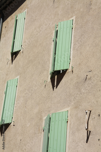 Windows in the Provence, France © Studio Porto Sabbia