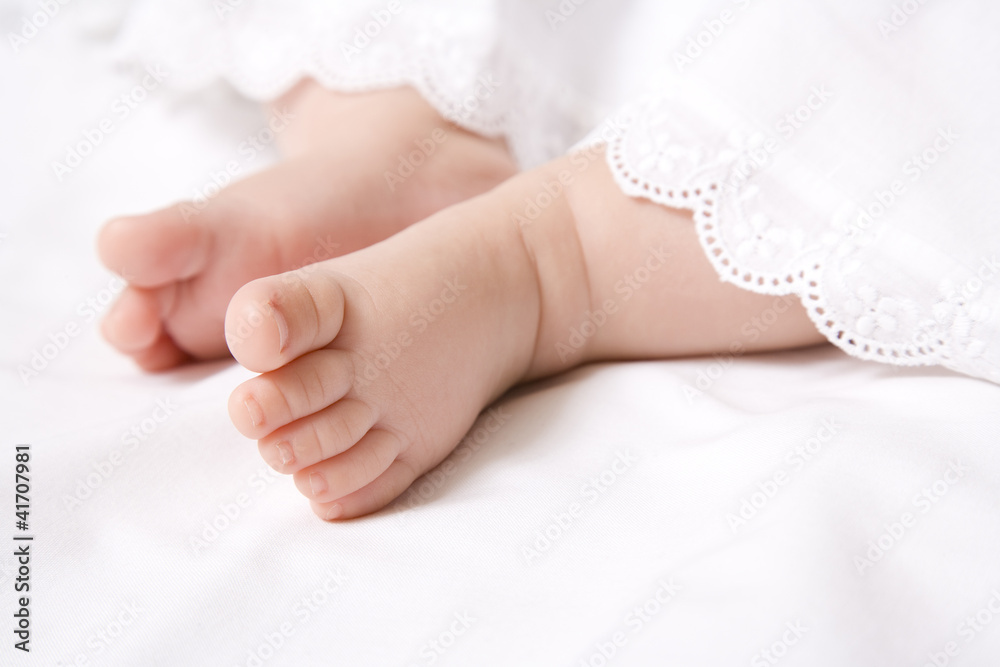 stopy niemowlęcia - obrazy, fototapety, plakaty 