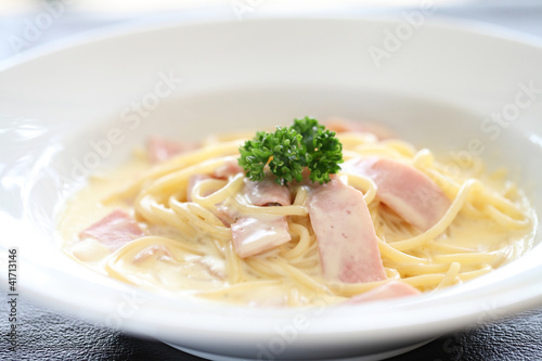 Spaghetti Carbonara with ham and cheese