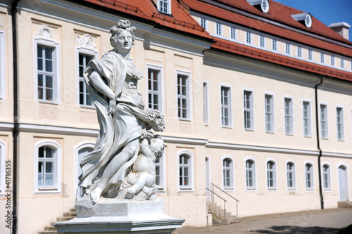 Jadschloss Hubertusburg Figur