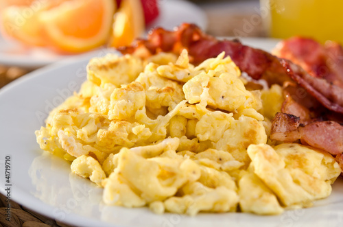 Scrambled eggs with bacon