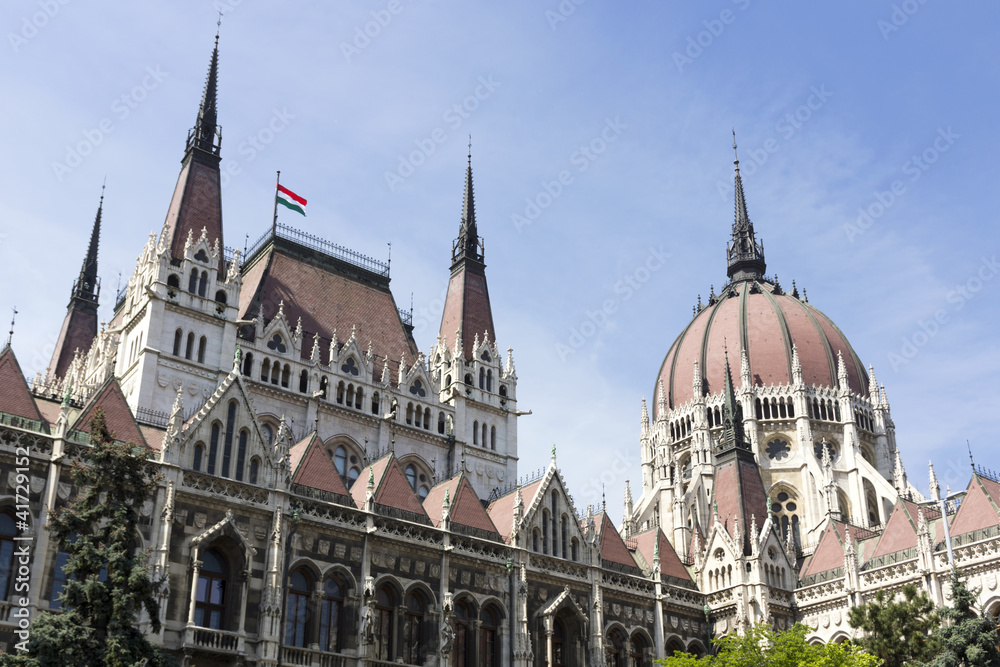 budapest parliament