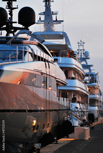 Saint Tropez - Luxury Yachts © martinnovacek.cz