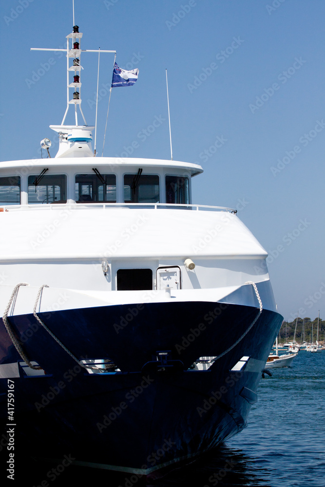 Naklejka premium Bateau à Porqureolles