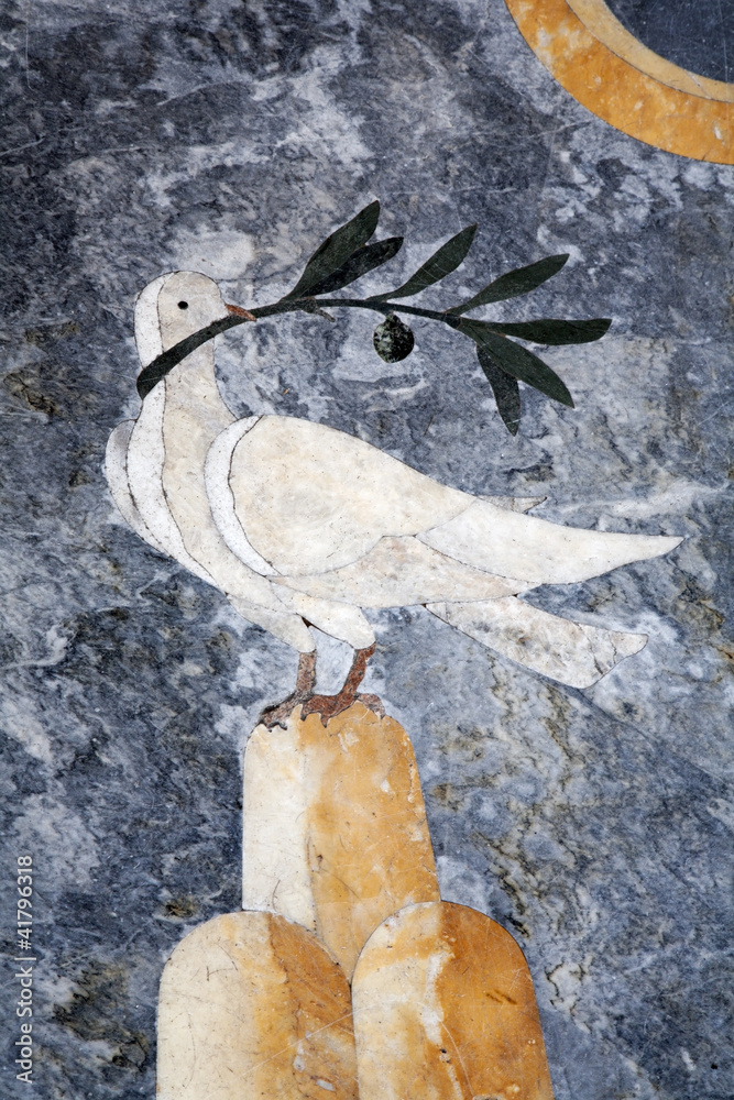 Naklejka premium Rome - dove from floor of vestibule in Lateran basilica