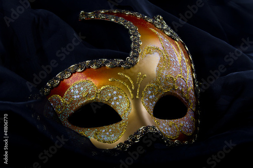 Venecian mask, gold and red