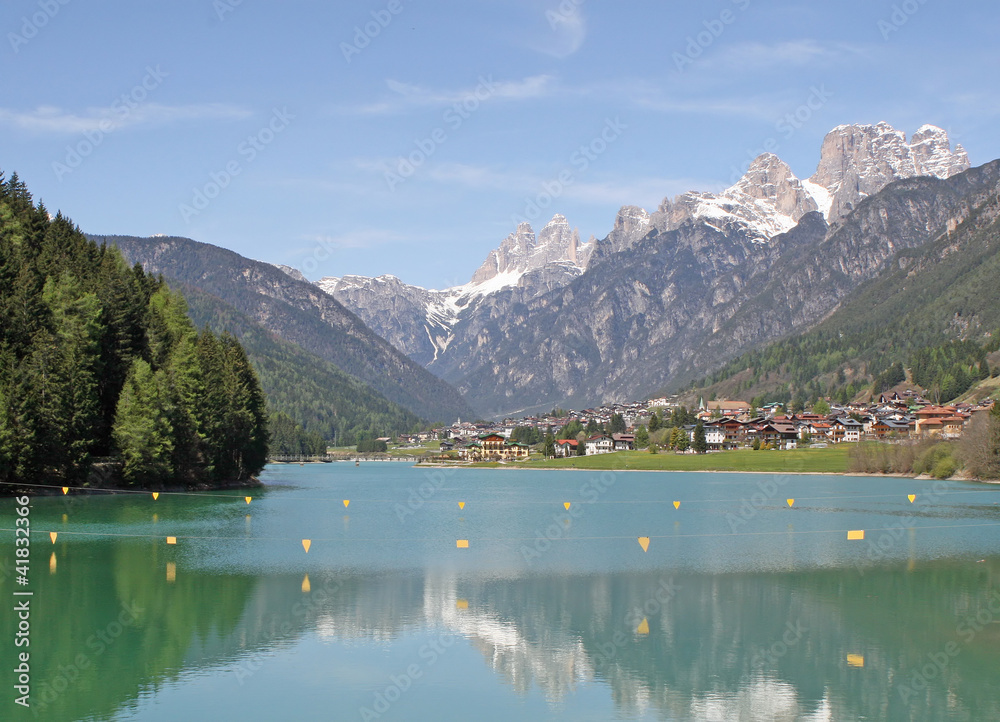 alpine lake of auronzo and mountains of the tre cime di lavaredo