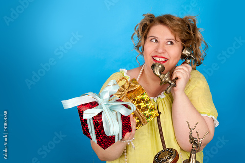 Quadro em tela happy fat woman with a gift