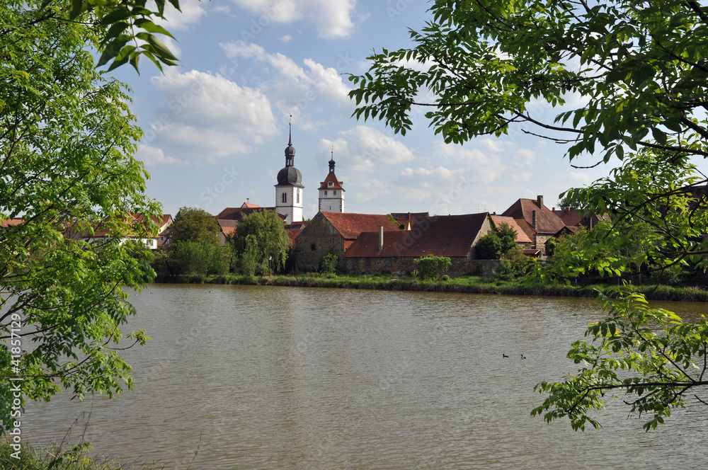 Kirche und Stadtturm in Prichsenstadt