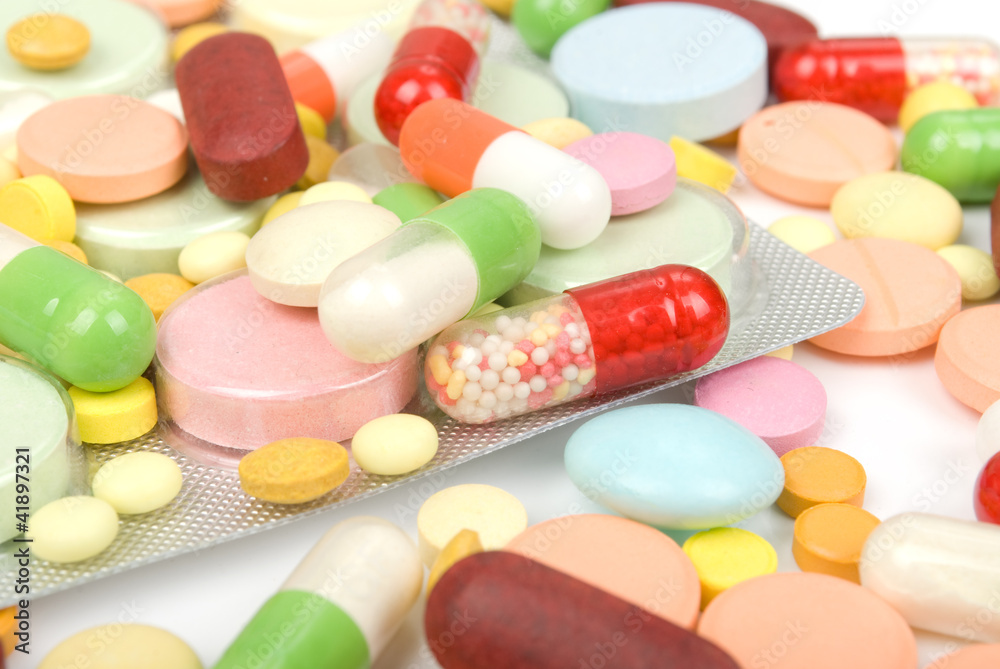 pills isolated on white background pills isolated on white background
