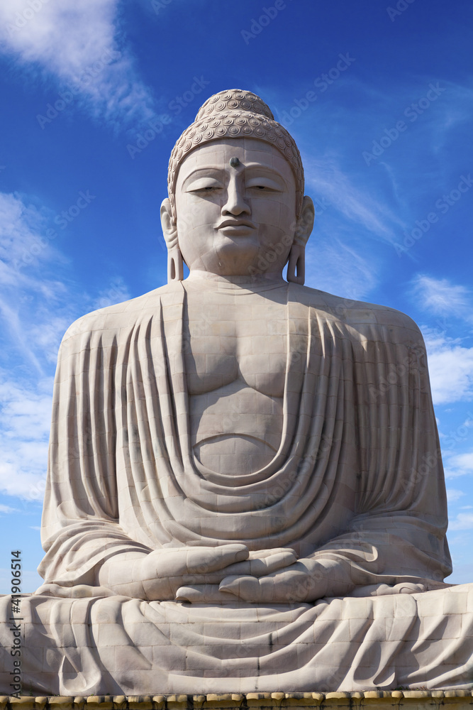Fototapeta premium Giant Buddha in Bodhgaya, Bihar, India.