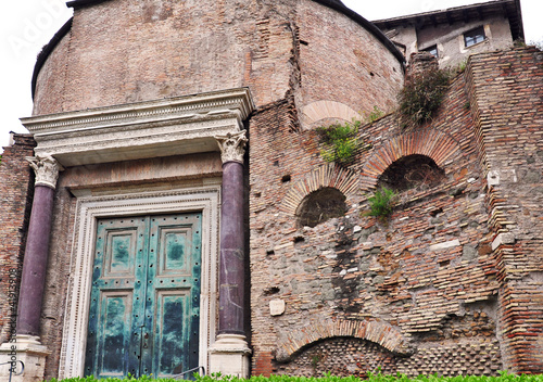 Roma, Fori Imperiali - Tempio di Romolo photo