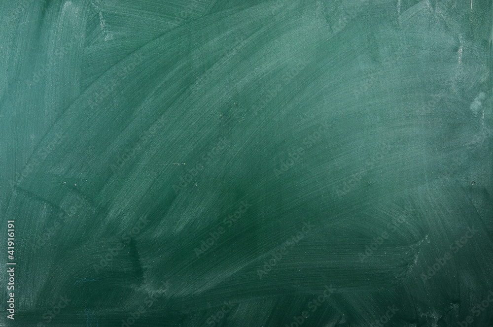 close up of an empty school green  chalkboard - obrazy, fototapety, plakaty 
