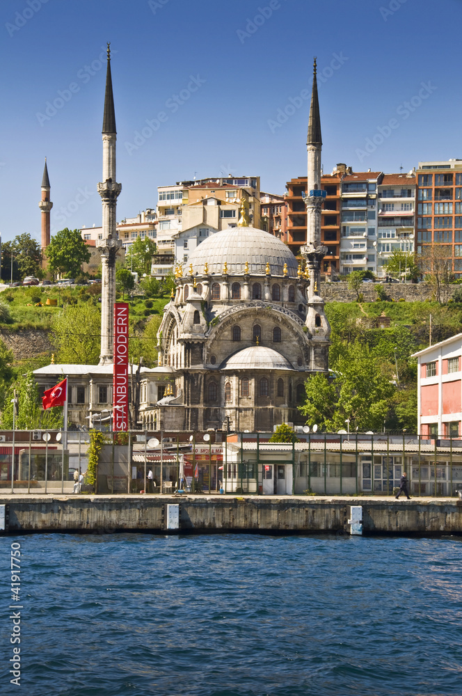 Fototapeta premium Mosquée Nusretiye vue du Bosphore - Istambul