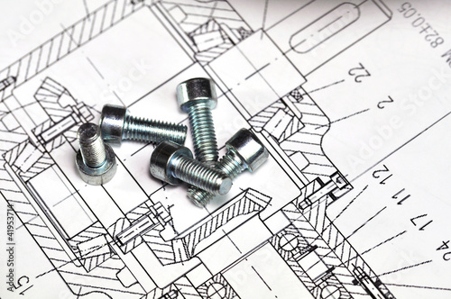 Screws on draft