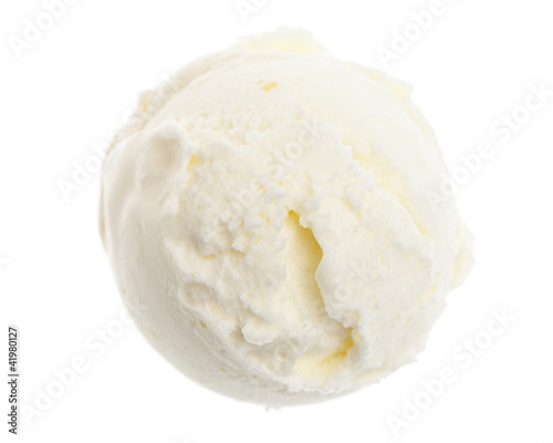 Zitroneneiskugel von oben auf weißem Hintergrund