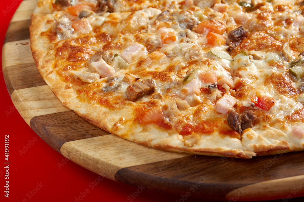 Pizza with beef and pork