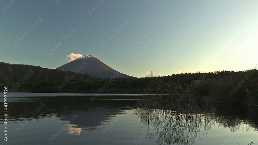 Fuji Mountain and Sai Lake,Autumn Landscape,in Yamanashi,Japan_2 Fuji Mountain and Sai Lake,Autumn Landscape,in Yamanashi,Japan_2
