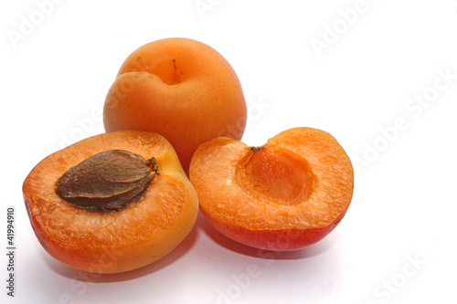 2 abricots