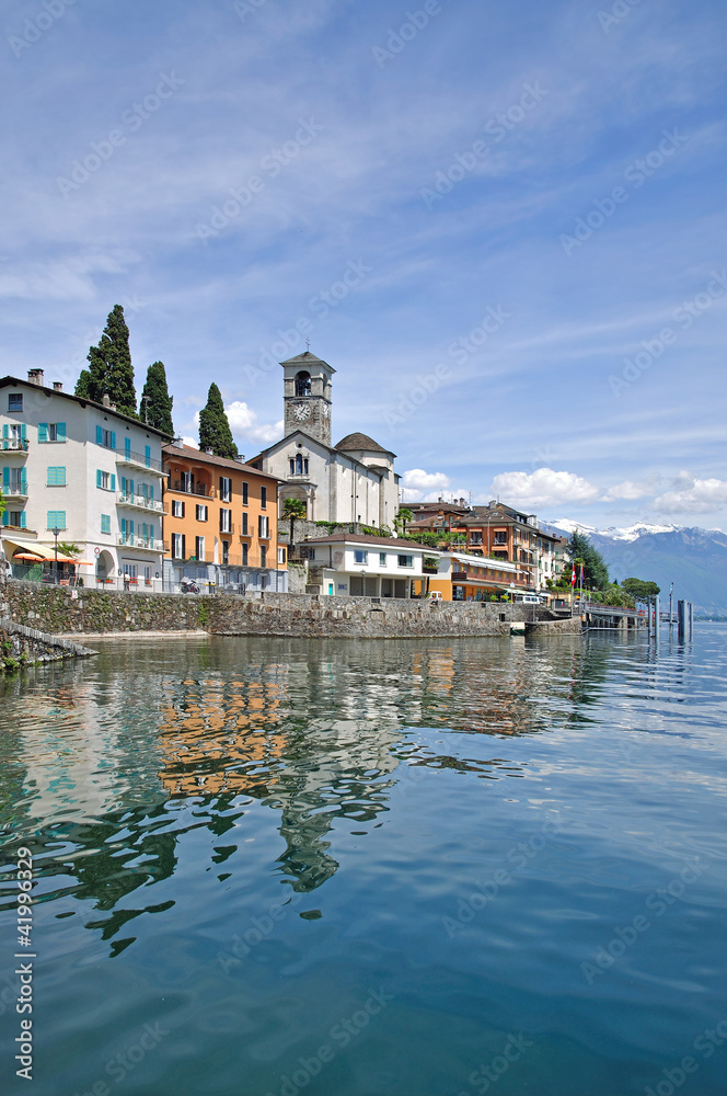 der bekannte Urlaubsort Brissago am Lago Maggiore der bekannte Urlaubsort Brissago am Lago Maggiore