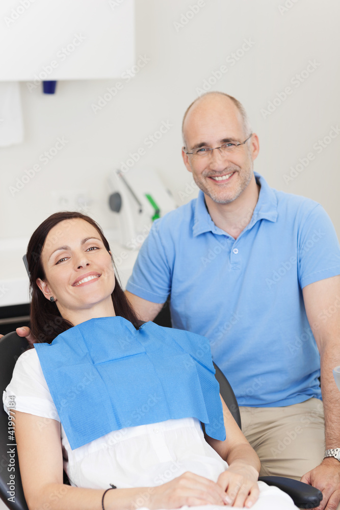zahnarzt und patientin
