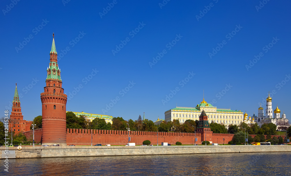 Obraz premium Moscow Kremlin and Moskva River