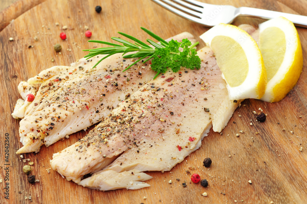 Zitrone, Forelle Stock-Foto | Adobe Stock Zitrone, Forelle Stock-Foto | Adobe Stock