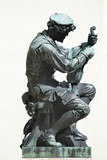Violin maker monument