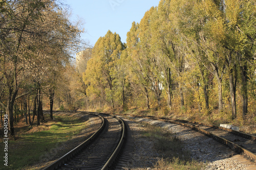 railroad turns to the left