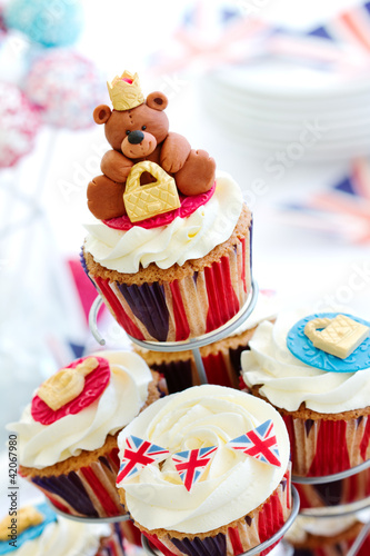 Royal Jubilee cupcakes photo