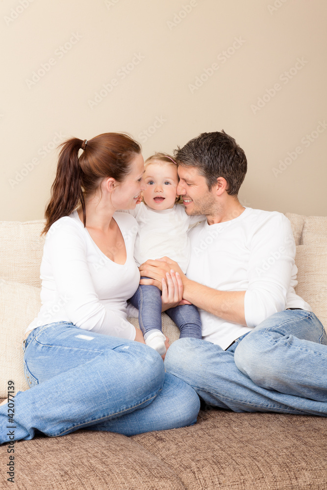 zusammen auf der couch zusammen auf der couch