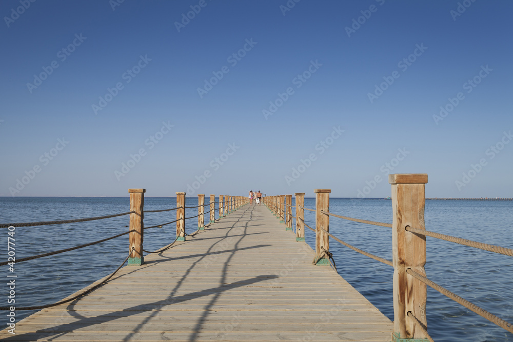Obraz premium Jetty Leading Into The Red Sea In Egypt