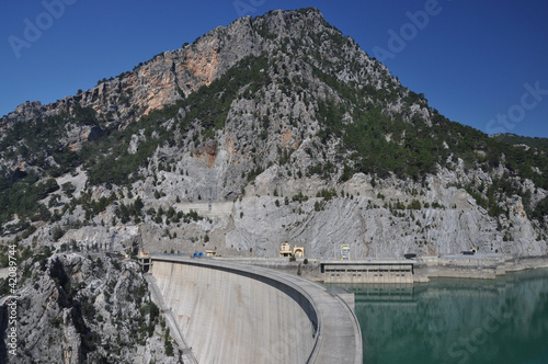 Staumauer des Oberen Manavgat-Stausees