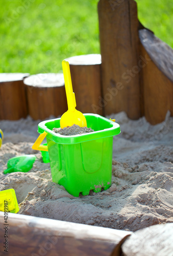 sand bucket © Diana Taliun