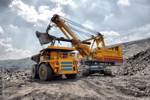 Fotografia Loading of iron ore