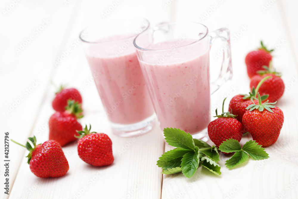 strawberry smoothie strawberry smoothie