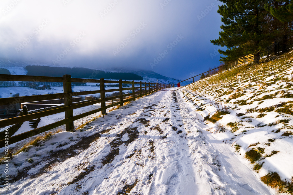 26- snowy path at dovestone