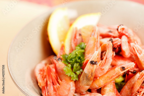 shrimps with lemon