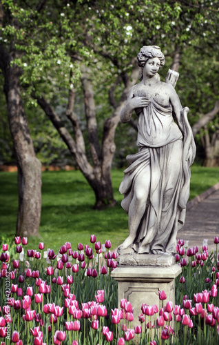 Greek statue of a woman