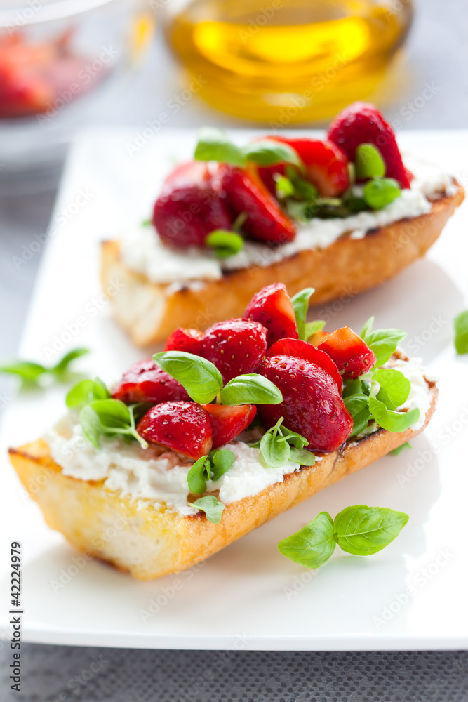 Strawberry bruschetta Strawberry bruschetta