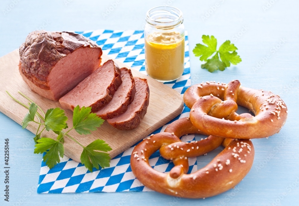 Leberkäse mit Brezel Stock-Foto | Adobe Stock