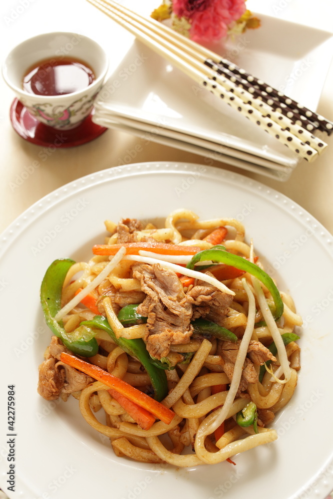 Chinese cuisine, fried noodles with chinese tea