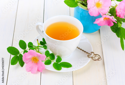 tea with rose hip