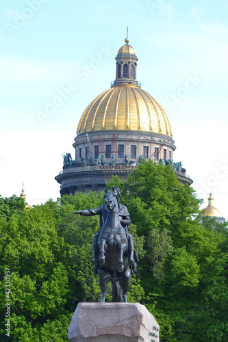 St. Isaac's Cathedral and the Bronze Horseman photo