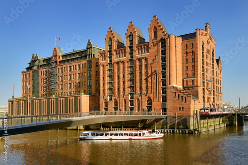 Obraz na płótnie Das Maritime Museum in der Hamburger Speicherstadt w salonie